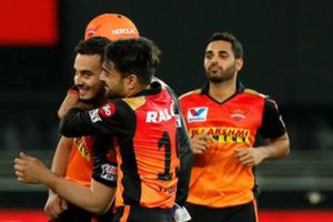 Surprising! Why Sunrisers Hyderabad captain David Warner asked teenager Abdul Samad to bowl last over to MS Dhoni