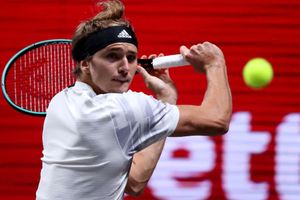 Zverev too strong as Auger-Aliassime's rotten finals record goes on