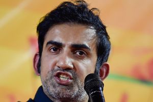 IPL 2020: Former KKR skipper Gambhir believes Karthik should bat down the order after Morgan, Russell