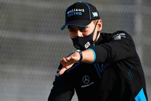 Williams apologise for 'confusion' as Russell keeps seat over Perez