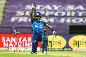 IPL 2020: Hardik Pandya takes a knee in support of Black Lives Matter movement