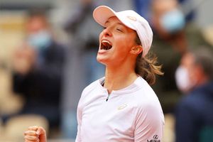 French Open 2020: Sensational Swiatek crushes Kenin to claim first grand slam title