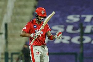 Crestfallen KL Rahul to look out for an extra bowler for Kings XI Punjab after third defeat