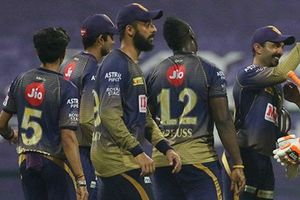 IPL 2020: Sunil Narine is one of us, least we can do is back him: KKR skipper Dinesh Karthik