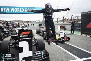 Hamilton 'still in race mode mentally' after record-breaking win