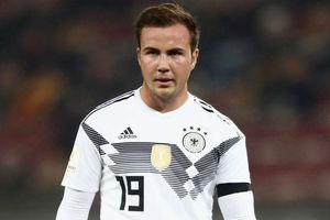 Gotze joins PSV in coup for Dutch giants