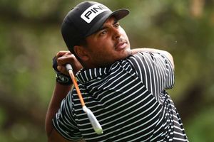 Munoz leads Zozo Championship as Tiger Woods stumbles with opening 76