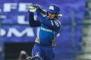 IPL 2020: MI vs SRH, Match 17, 1st innings: Mumbai Indians post 208/5 against the Sunrisers Hyderabad