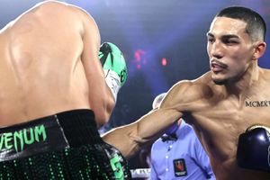 Lopez unifies lightweight division after upstaging Lomachenko