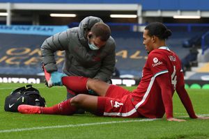 Van Dijk vows to return better than before after knee surgery