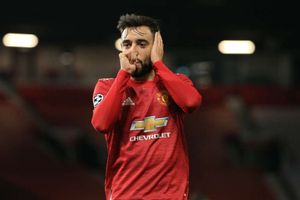 Manchester United 4-1 Istanbul Basaksehir: Fernandes leads the way as Solskjaer's men close on last 16