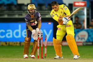 IPL 2021: Should Chennai Super Kings retain MS Dhoni in mega auction? Aakash Chopra has answer!