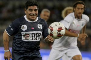 Diego Maradona dies of heart-attack: From Pele to Sachin Tendulkar to Harry Kane, sporting fraternity mourns his demise