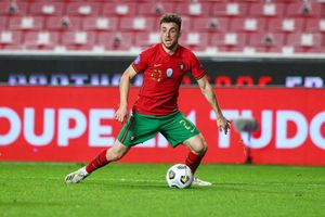 Santos explains Jota decision after Portugal fall to France