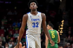 NBA Draft 2020: Warriors use second pick on Wiseman, Ball goes to Hornets