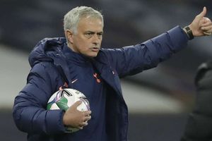 Mourinho at Tottenham: Progress under Jose takes Spurs within sight of top spot