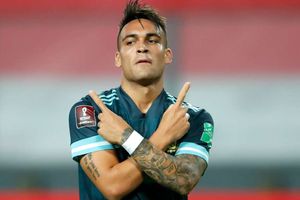 Peru 0-2 Argentina: Gonzalez and Martinez ensure Albiceleste stay unbeaten in qualifying
