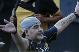 Football legend Diego Maradona passes away