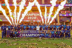 IPL 2021: Mumbai Indians | MI may release, retain and sign these star players from mega auction