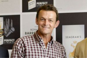 Adam Gilchrist calls for clarity over Steve Smith's leadership role