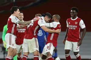 Arsenal 3-1 Chelsea: Jorginho penalty miss helps Arteta clinch vital win