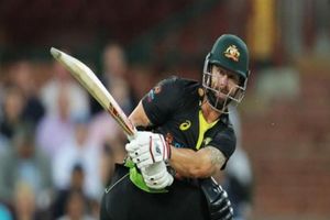 India vs Australia 3rd T20: Virat Kohli delays DRS call, Matthew Wade escapes