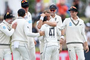 New Zealand vs Pakistan | Pacers give Kiwis massive edge