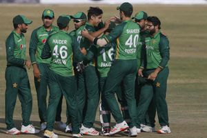 New Zealand doctor believes Pakistan players might have contracted Covid 19 at home