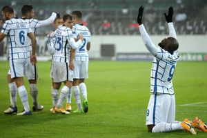 Borussia Monchengladbach 2-3 Inter: Lukaku keeps Nerazzurri's last-16 hopes alive