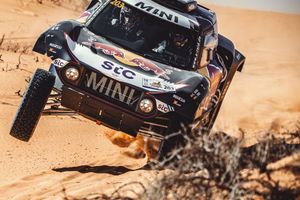 Off-road heavyweights head to desert for Dakar tune up