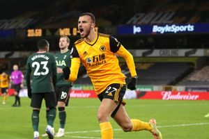 Wolves 1-1 Tottenham: Saiss strikes late as Mourinho's winless streak rolls on