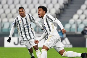 Juventus 2-1 Torino: Champions leave it late to win Turin derby