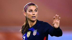 Alex Morgan and family battle COVID: USWNT star's California holidays misery
