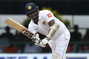 Mathews steadies Sri Lanka with chanceless century