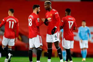 Man Utd have been too reliant on 'fantastic' Fernandes, says Barnes