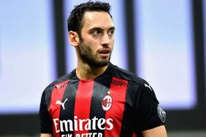 Milan duo Calhanoglu and Hernandez test positive for COVID-19