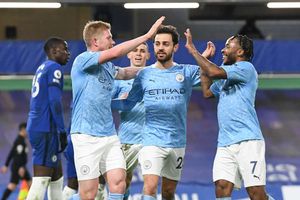 Chelsea 1-3 Manchester City: De Bruyne stars as Guardiola's side cruise to victory