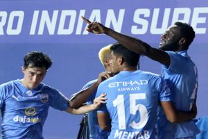 ISL 2020-21: Mumbai FC quell SC East Bengal challenge to stay on top