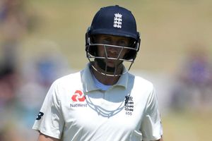 Root launches England fightback and passes Boycott after openers fail again