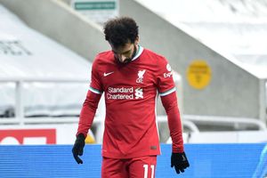 Salah contract talk not a distraction – Klopp