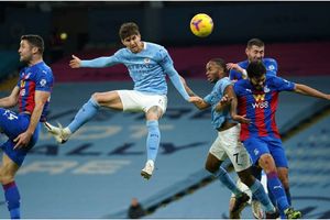 Manchester City 4-0 Crystal Palace: Stones at the double as Guardiola's men march into second