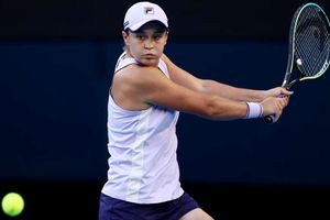 Australian Open: Ash Barty blitzes Danka Kovinic in stunning start