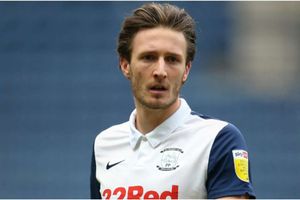 Liverpool sign defender Ben Davies from Preston