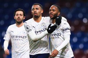 Burnley 0-2 Manchester City: Jesus and Sterling on target as leaders march on