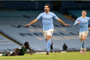 Manchester City 3-0 Tottenham: Gundogan the star as Guardiola's juggernaut storms on