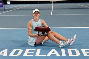 Swiatek soars to Adelaide title as French Open champion wins again