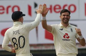 India vs England, 1st Test: James Anderson, spinners leave India in disarray at lunch