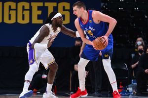 NBA wrap: Nuggets end Lakers' winning streak as Davis hurt, Bucks beaten again