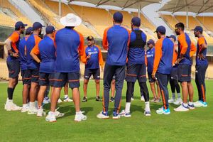 India vs England: Hosts contemplating to field 3 spinners in 1st Test; selection headache for management