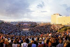 Hagler v Hearns: The enduring mayhem and savagery of 'The War'